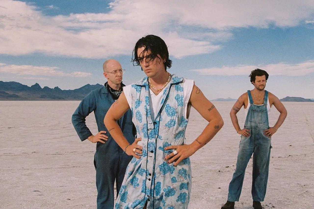 SWMRS get the party going at Reading 2016