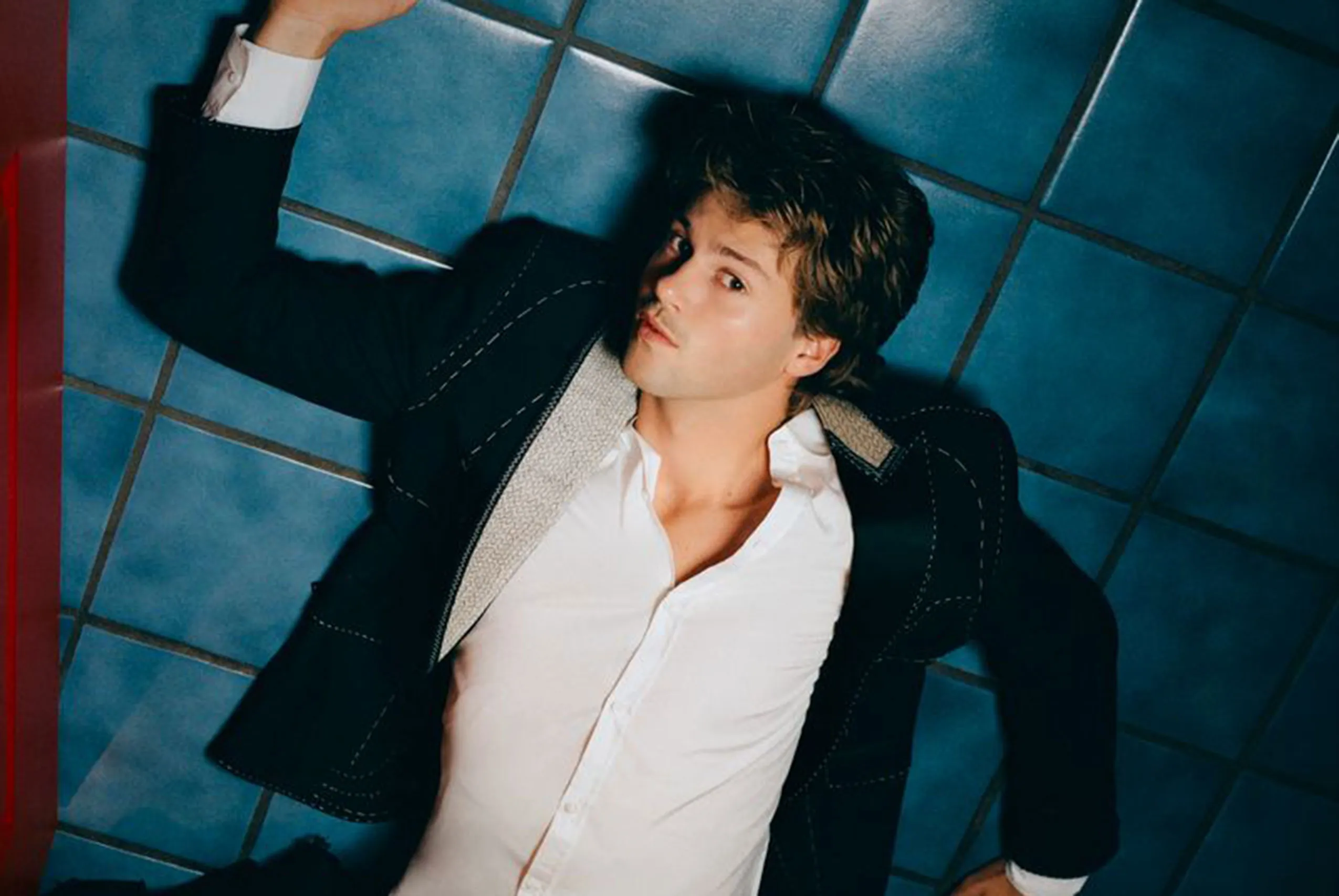 Ruel has dropped his latest track 'Hate Myself'