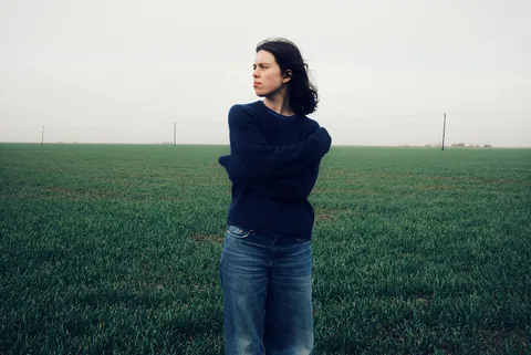 Bonnie Kemplay has returned with ‘Big Machine’ after time away and a major reset