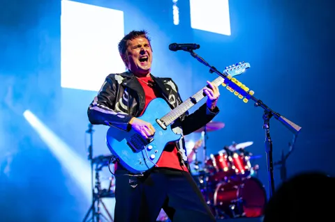 muse_brixton_academy_frances_beach-24.jpg