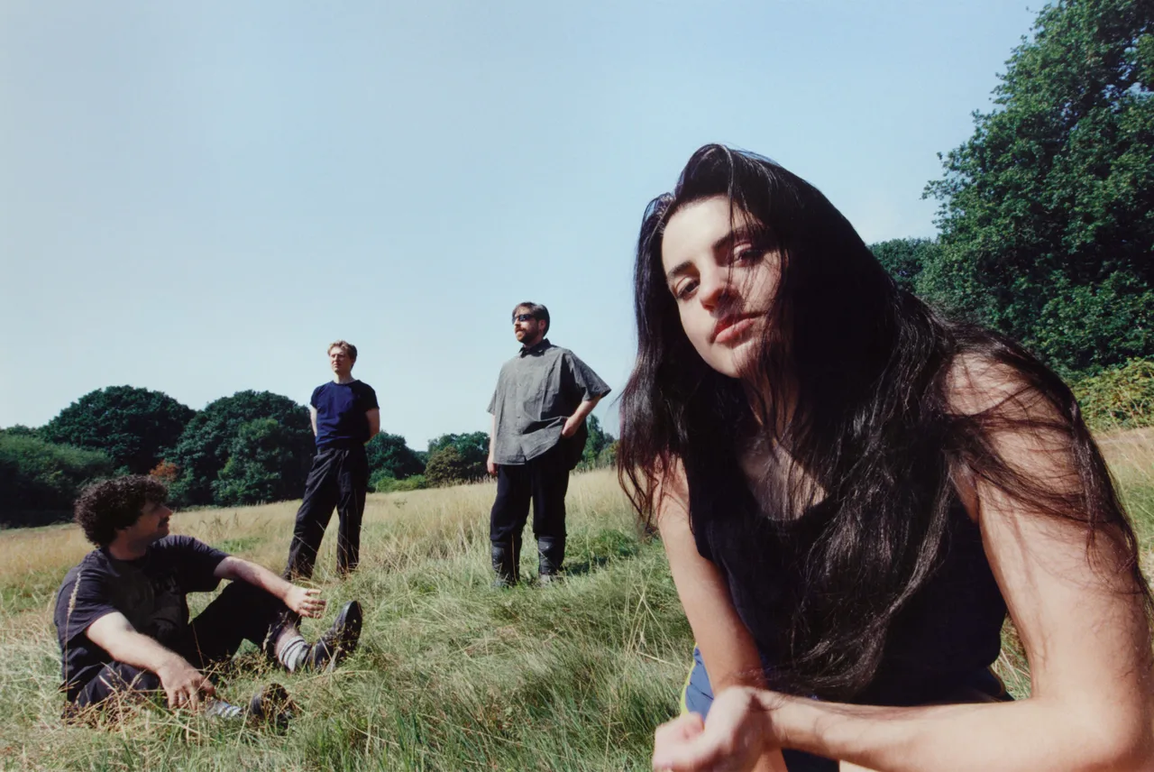 Modern Woman bring their dreamworld into focus