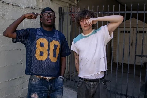 Master Peace has joined forces with Thomas Day on new single ‘Love Hate’