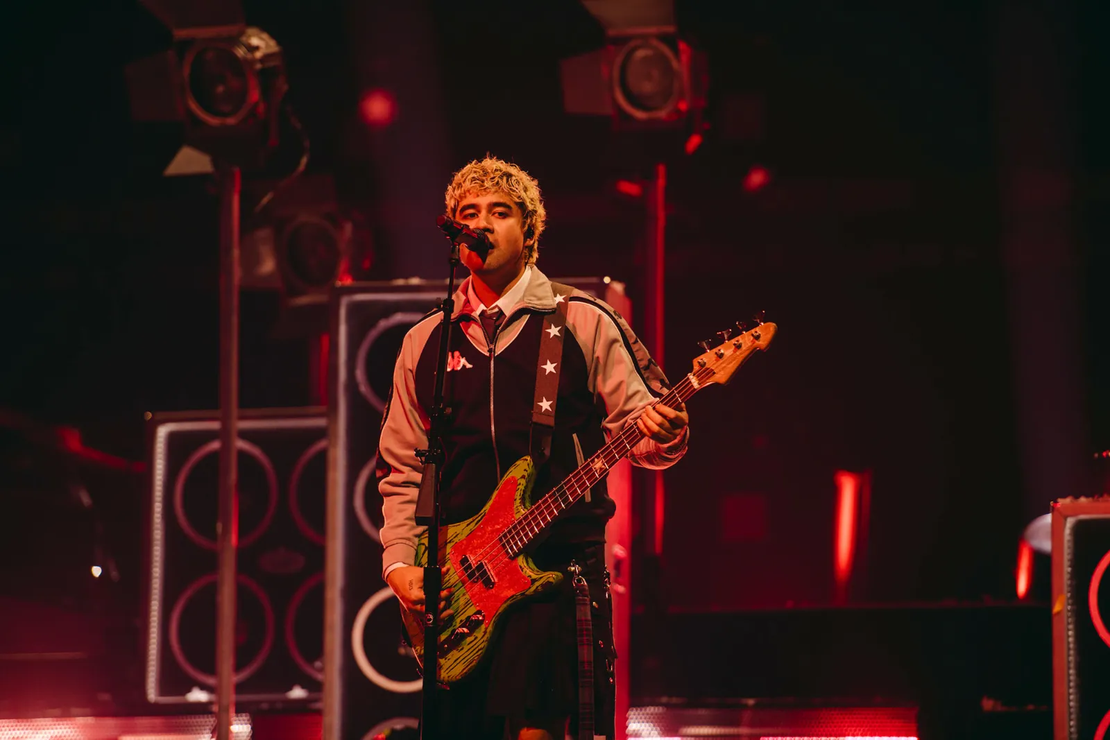 5SOS-(5-Seconds-Of-Summer)----The-O2---Patrick-Gunning-05725.jpg