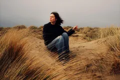 Bonnie Kemplay has shared ‘Dandelions’, exploring the loss of childhood magic