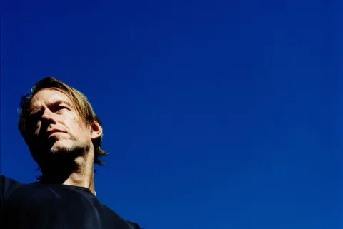 Radiohead’s Ed O’Brien has released ‘Incantations’, the eight-minute psych-folk opener from his new album