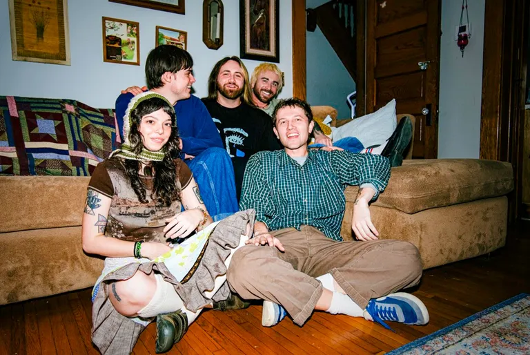 villagerrr has released ‘Carousel’, a homespun preview of his new LP