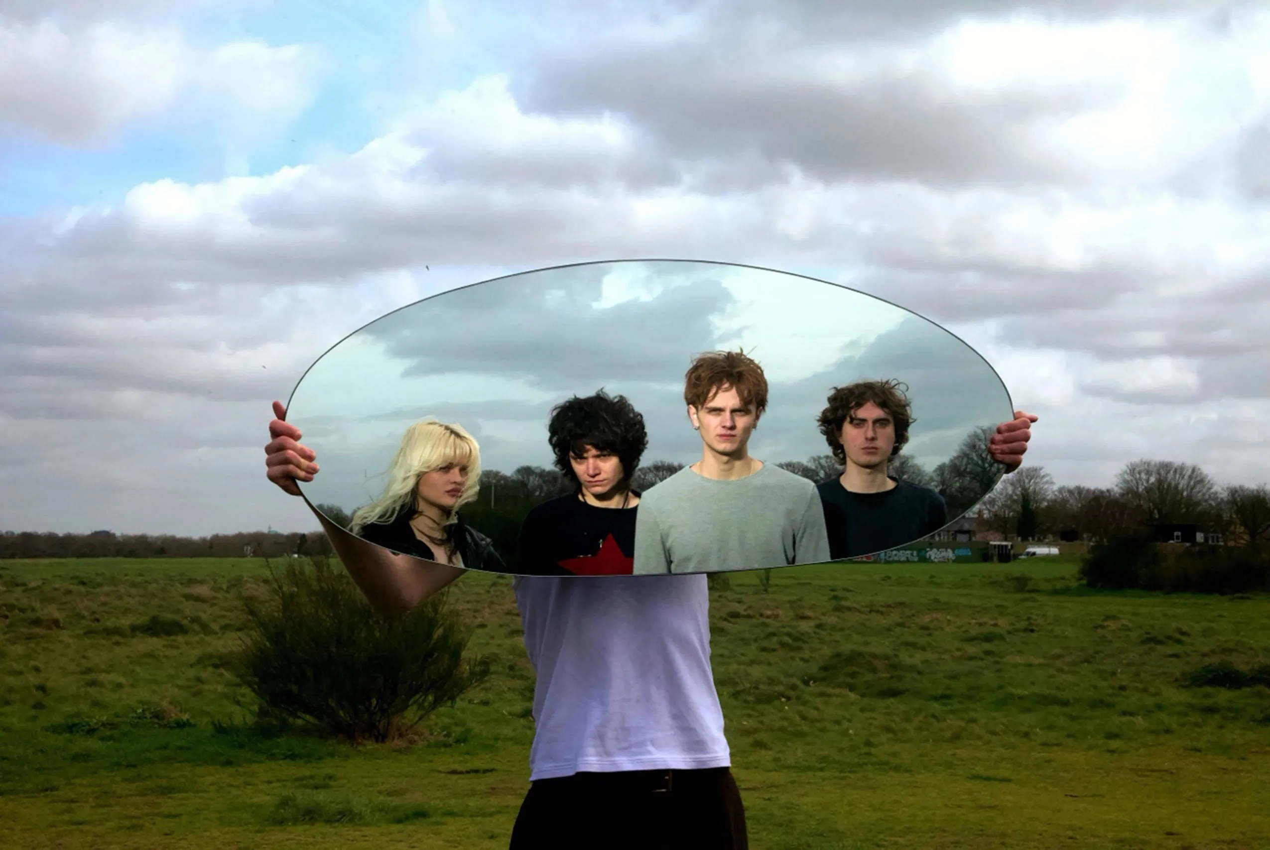 London newcomers Saint Clair have shared their debut single ‘Too Young To Notice’