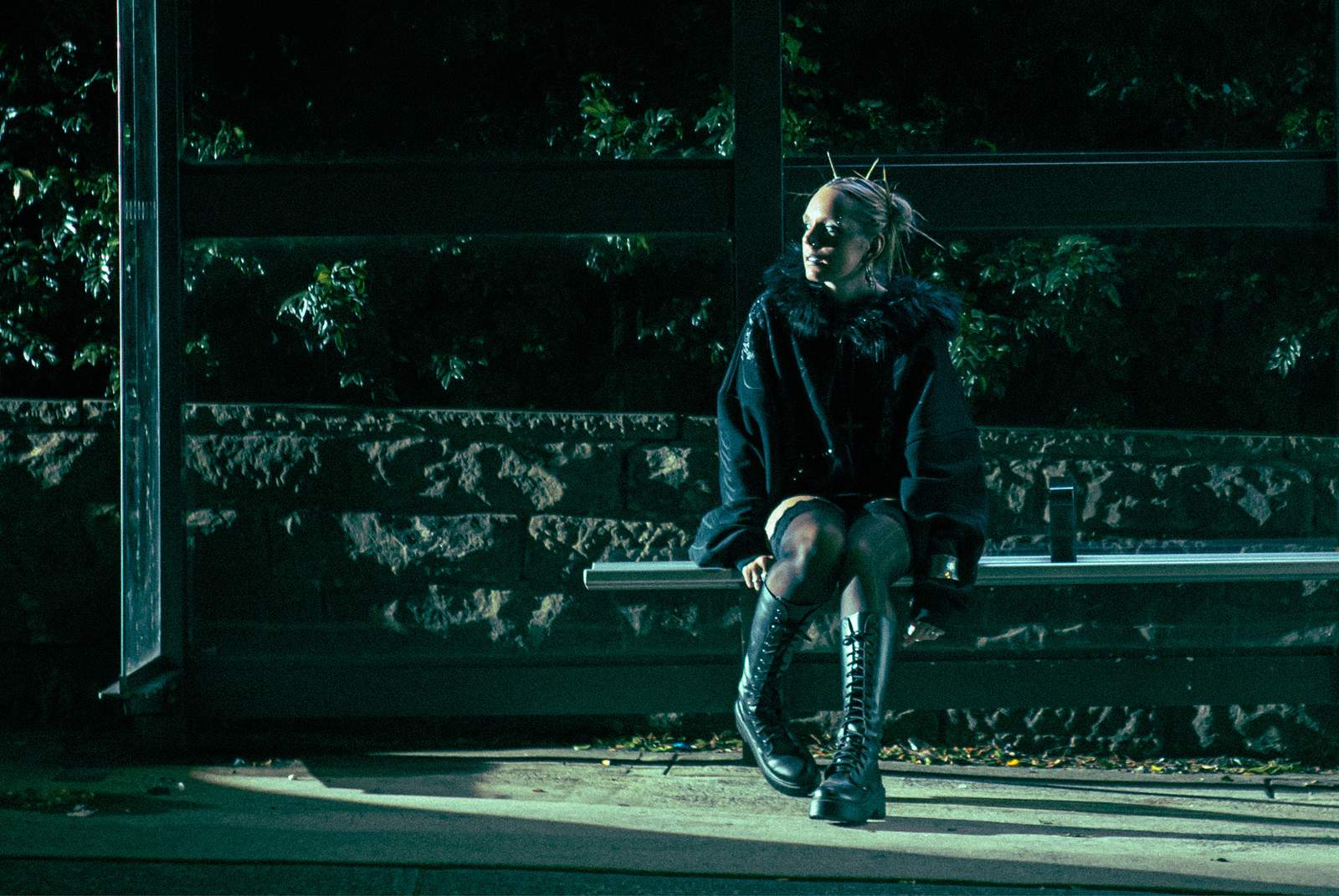total tommy has returned with ‘Pretty Little Mouth’, taking aim at love-bombing