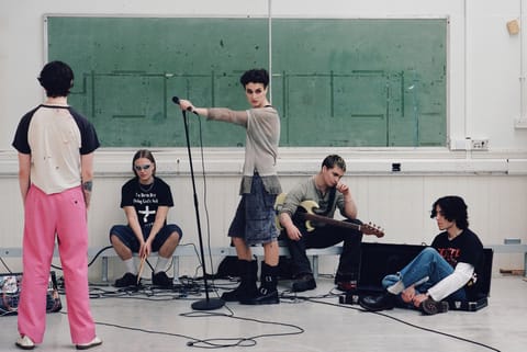 walt disco have returned with “horny, chaotic” new single ‘Coup de foudre’