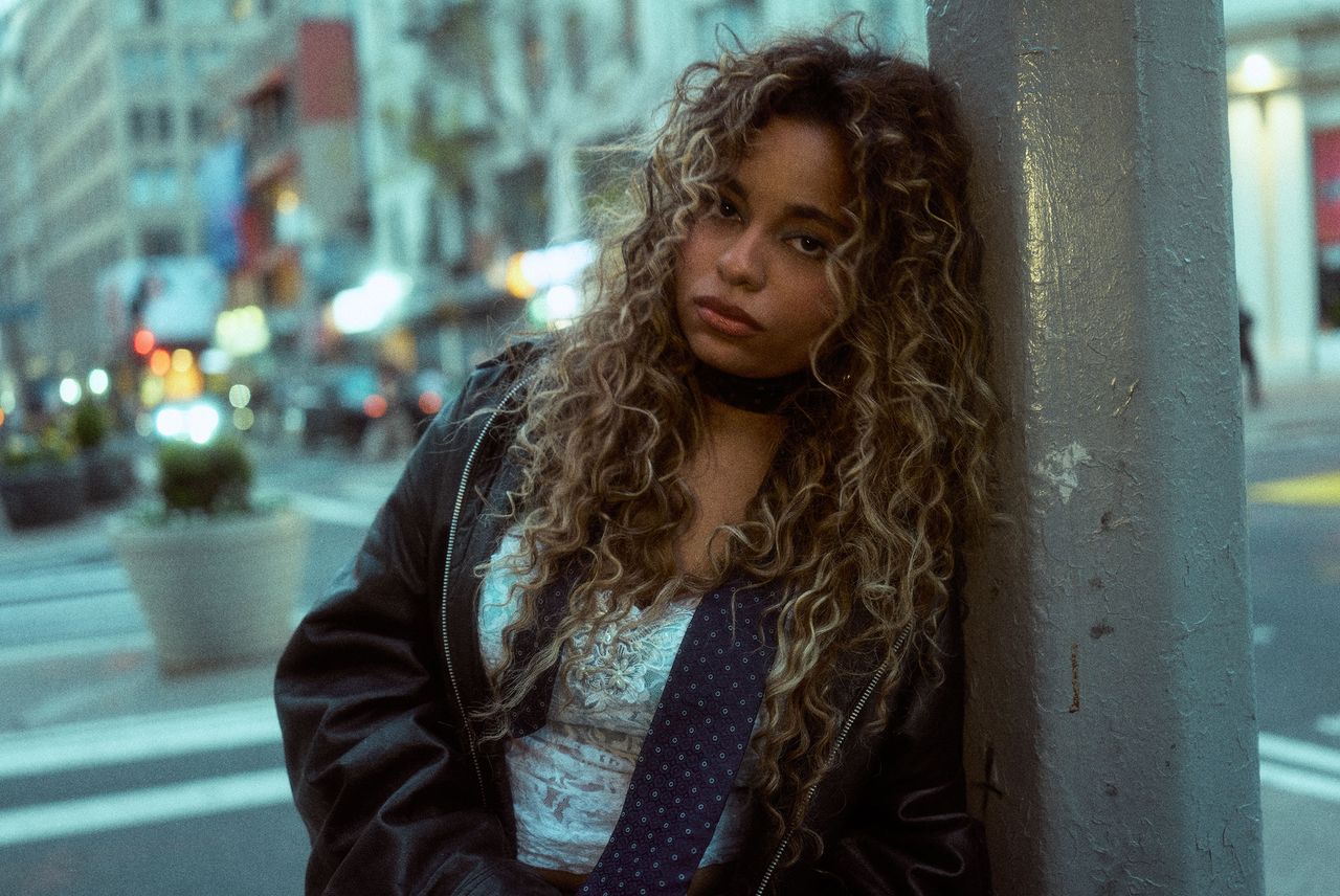 Bella Kay’s breakout hit ‘iloveitiloveitiloveit’ taught her to take risks