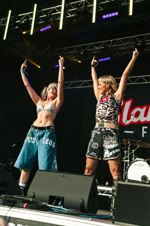 TONIGHTALIVE@samstruttphoto-00097.jpg