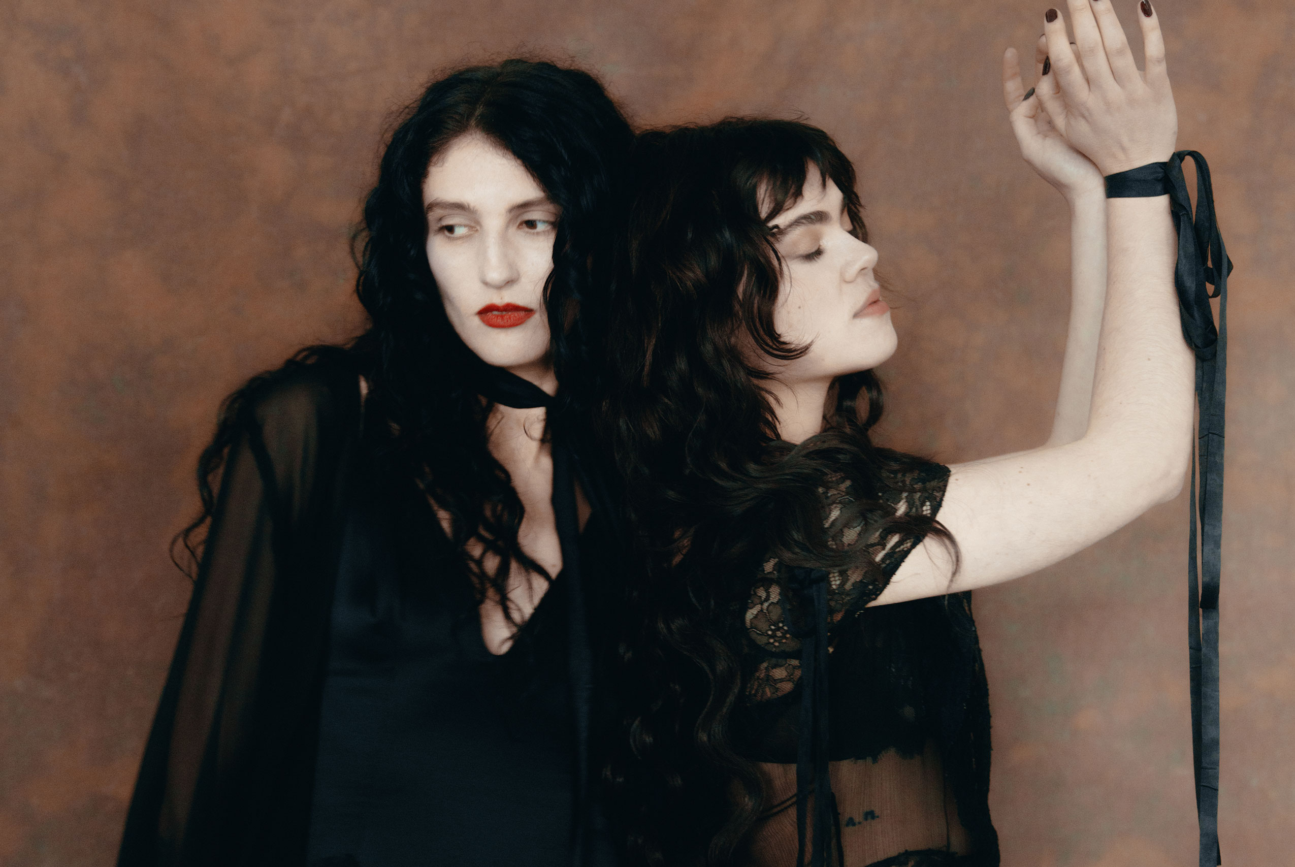 Abigail Morris joins Lucia & The Best Boys on baroque-pop single ‘Big Romance’