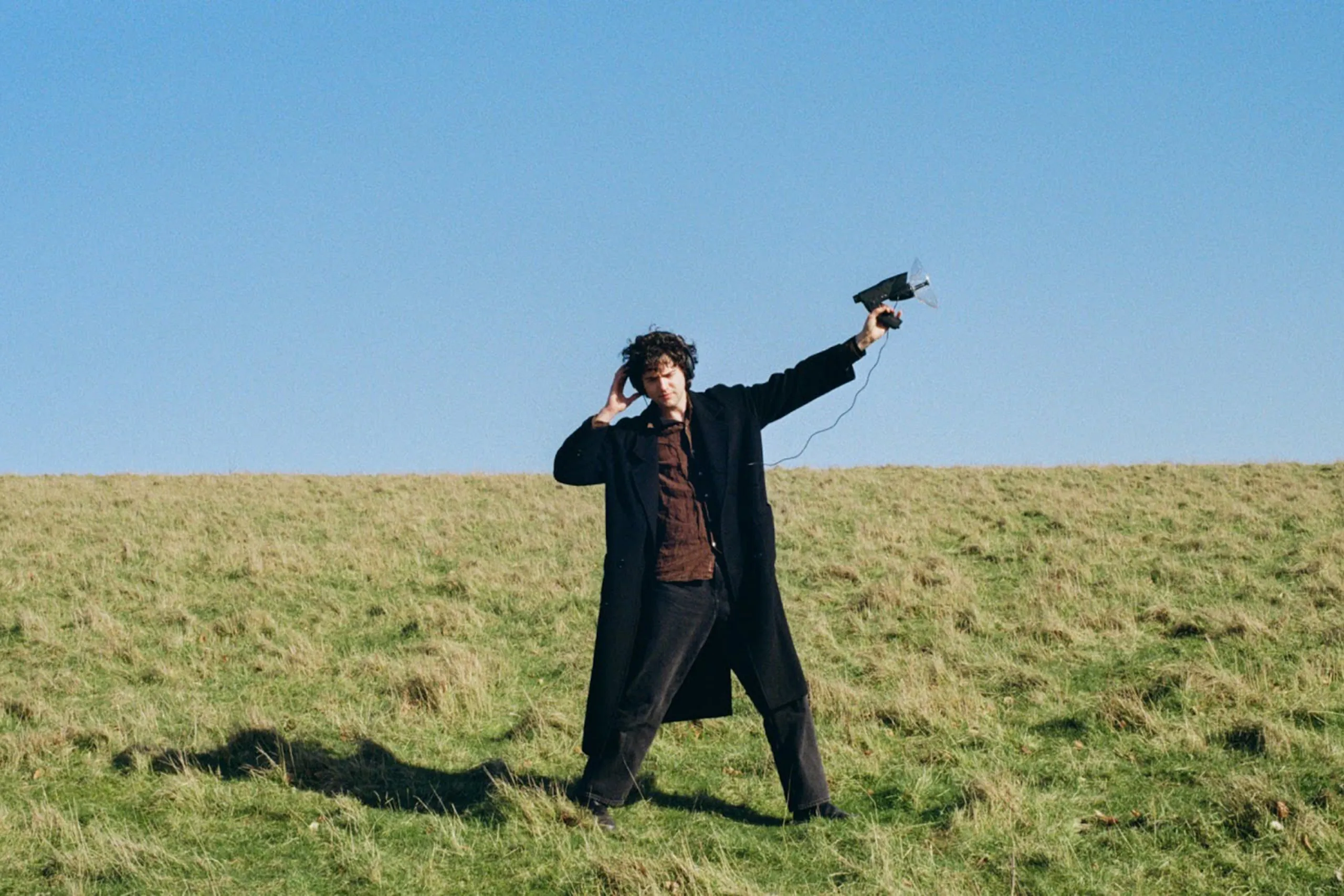 easyclear has dropped his debut EP 'Green', sharing lead single 'The Pigeon'