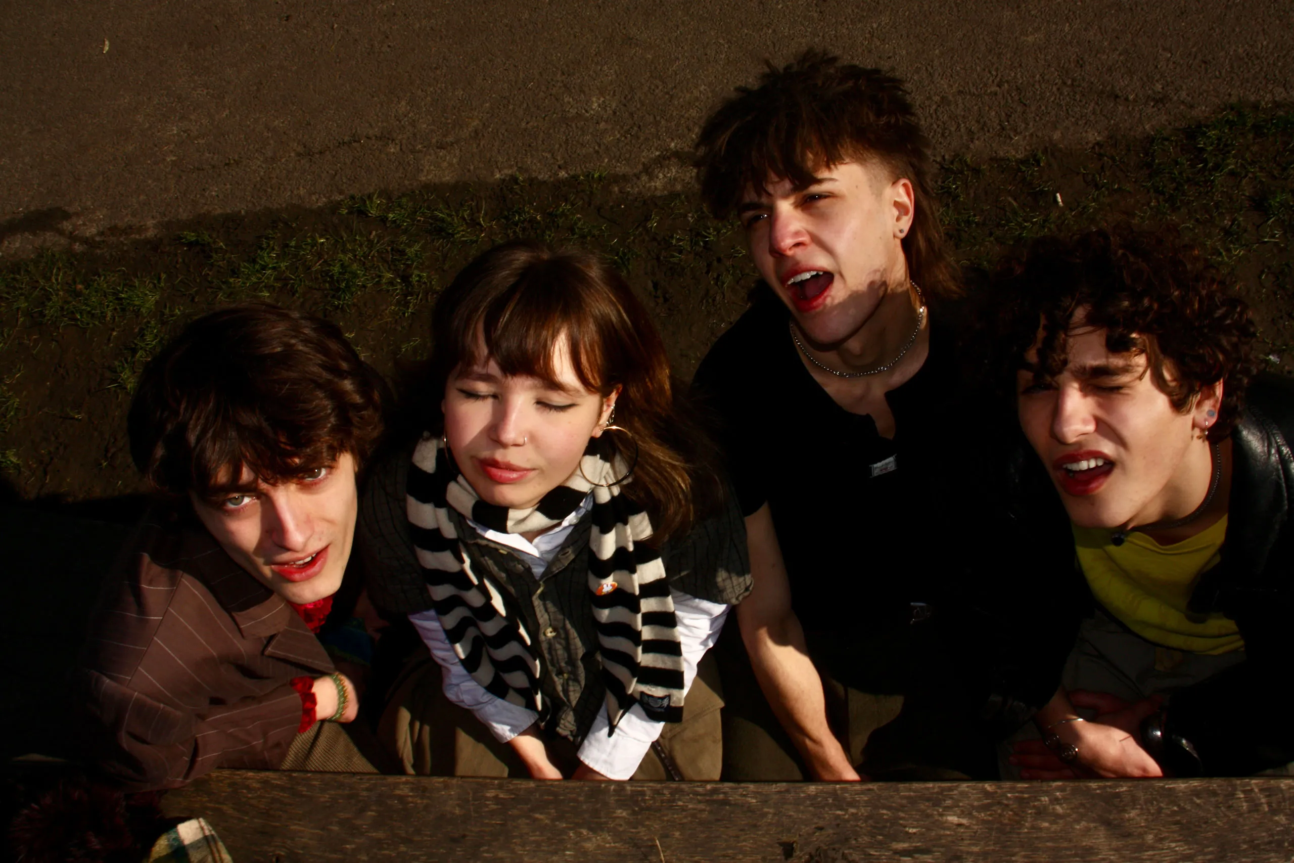 Welsh band MORN have released their chaotic debut single 'Modern Man' on Speedy Wunderground