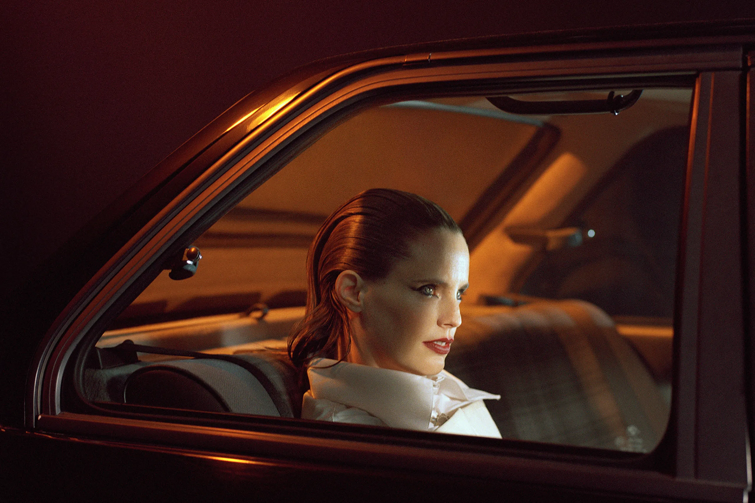 Anna Calvi has dropped a new cover of Bonnie Prince Billy's 'I See A Darkness' with Perfume Genius