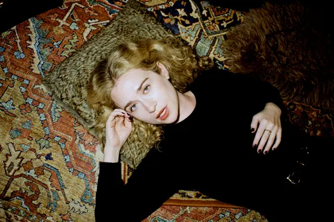 Blondshell has released a cover of Addison Rae's 'Diet Pepsi'