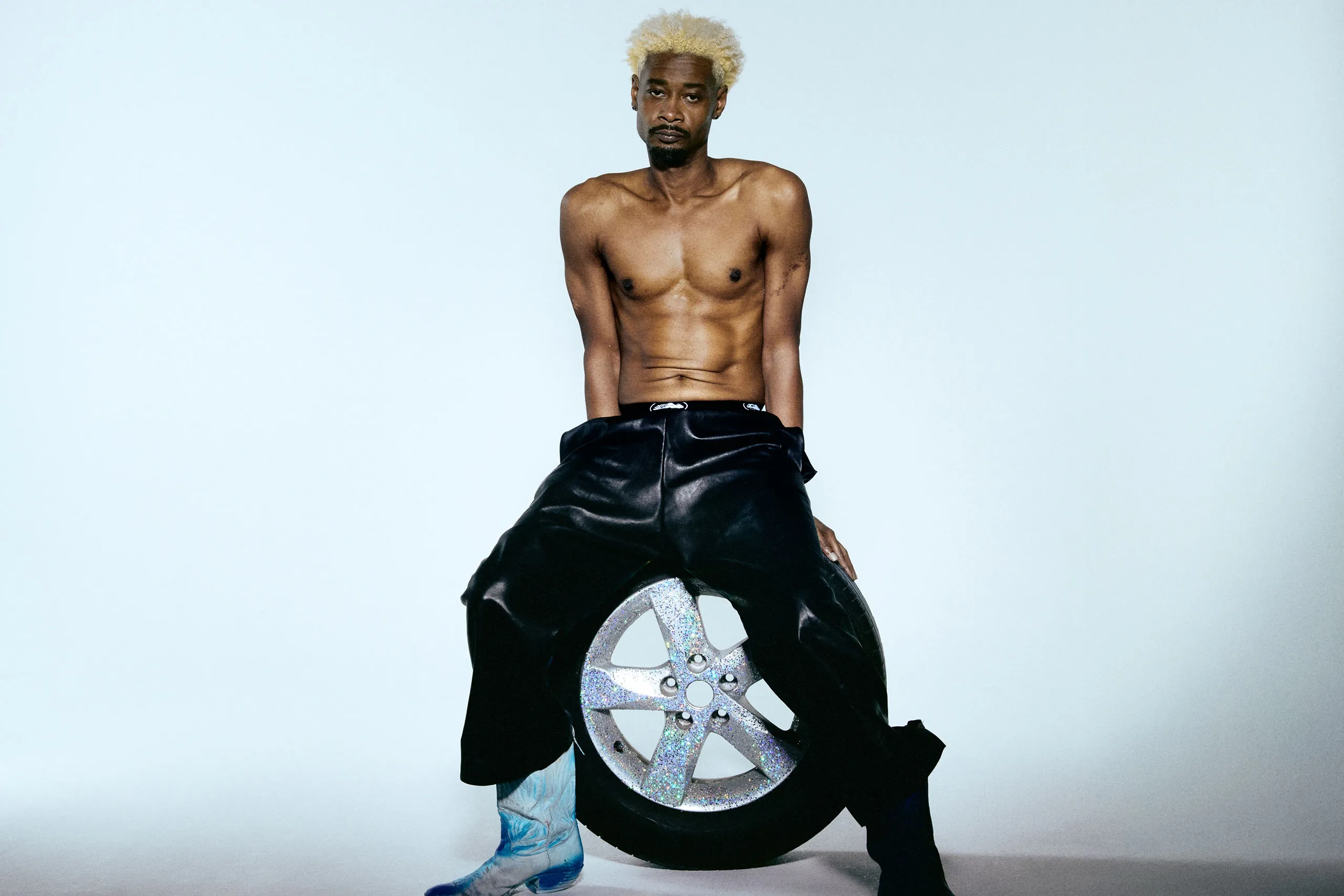 Danny Brown has dropped his new single 'Copycats' featuring underscores