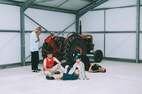 Divorce are the special guests on tonight's episode of Down With Boring