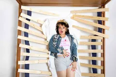 Lola Young has announced a headline show at London Palladium