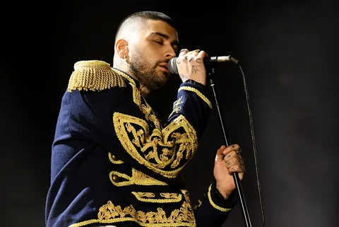 ZAYN has released his new single 'Die For Me'