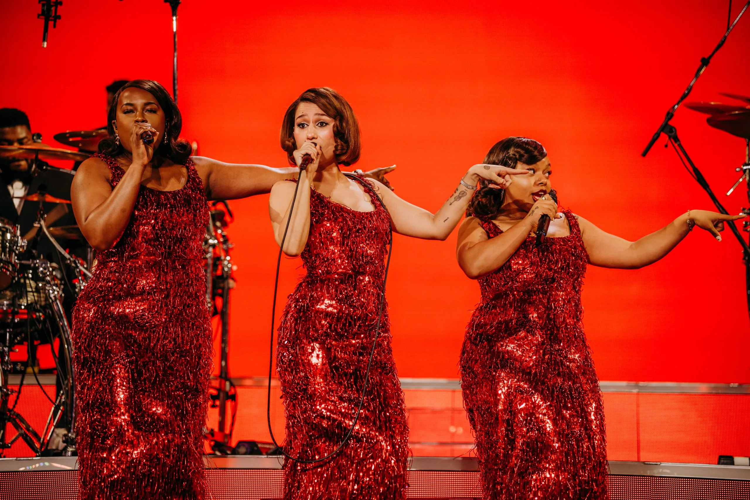 RAYE has kicked off her tour 'THIS TOUR MAY CONTAIN NEW MUSIC' in Poland