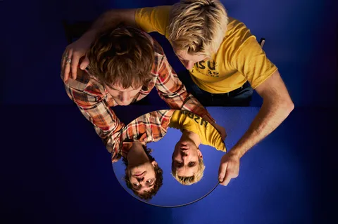 Good Neighbours have released a star struck new single, 'Starry Eyed'