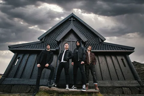 Blessthefall have dropped their new single 'Fell So Hard, Felt So Right' featuring Story of the Year's Dan Marsala