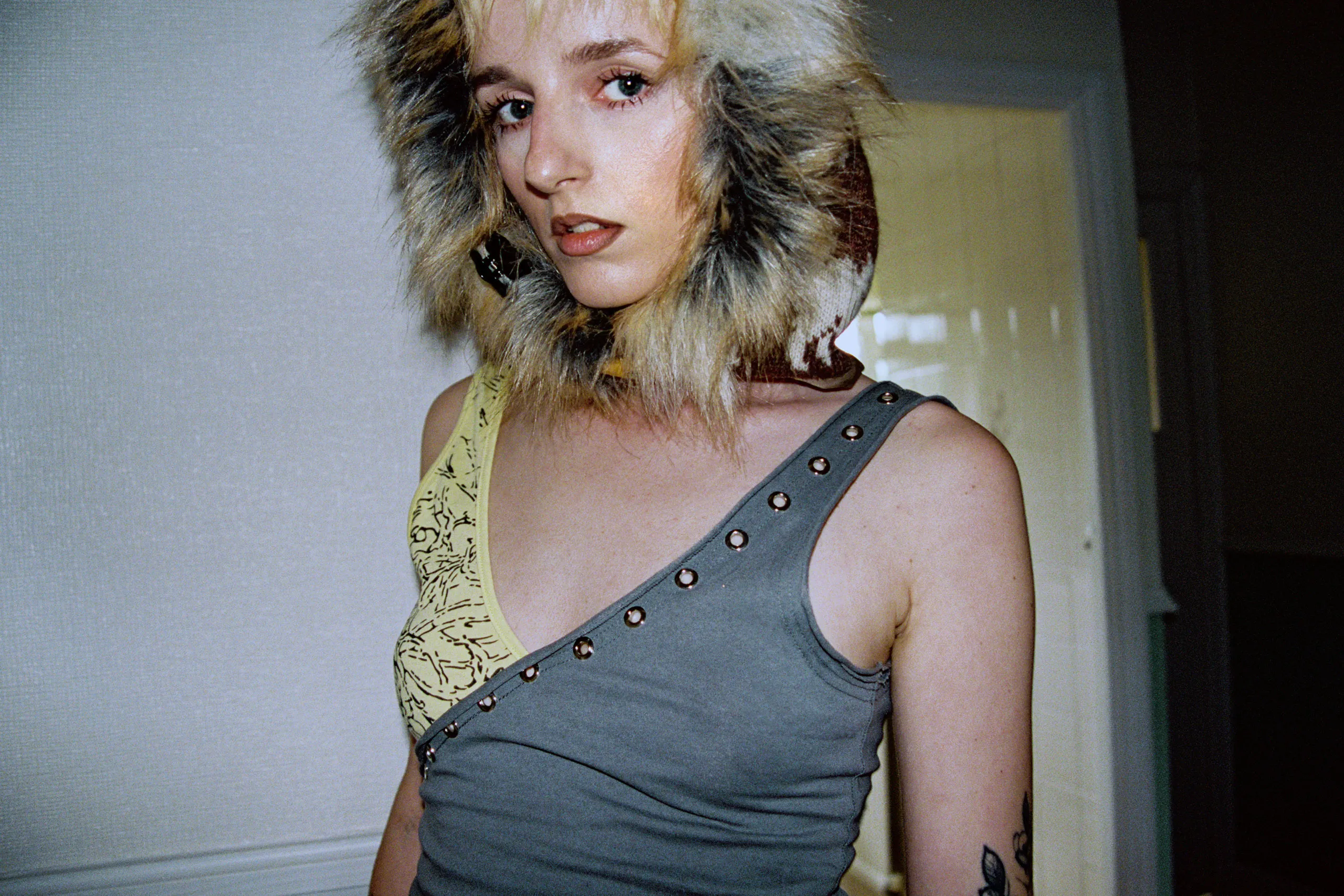 Greta Isaac has released theatrical new single 'Movie Star' ahead of her EP