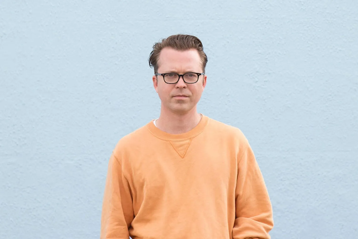 Tom Vek is teasing his 20th anniversary remix album with 'C-C (You Set The Fire In Me) (Dave Glass Animals Remix)'