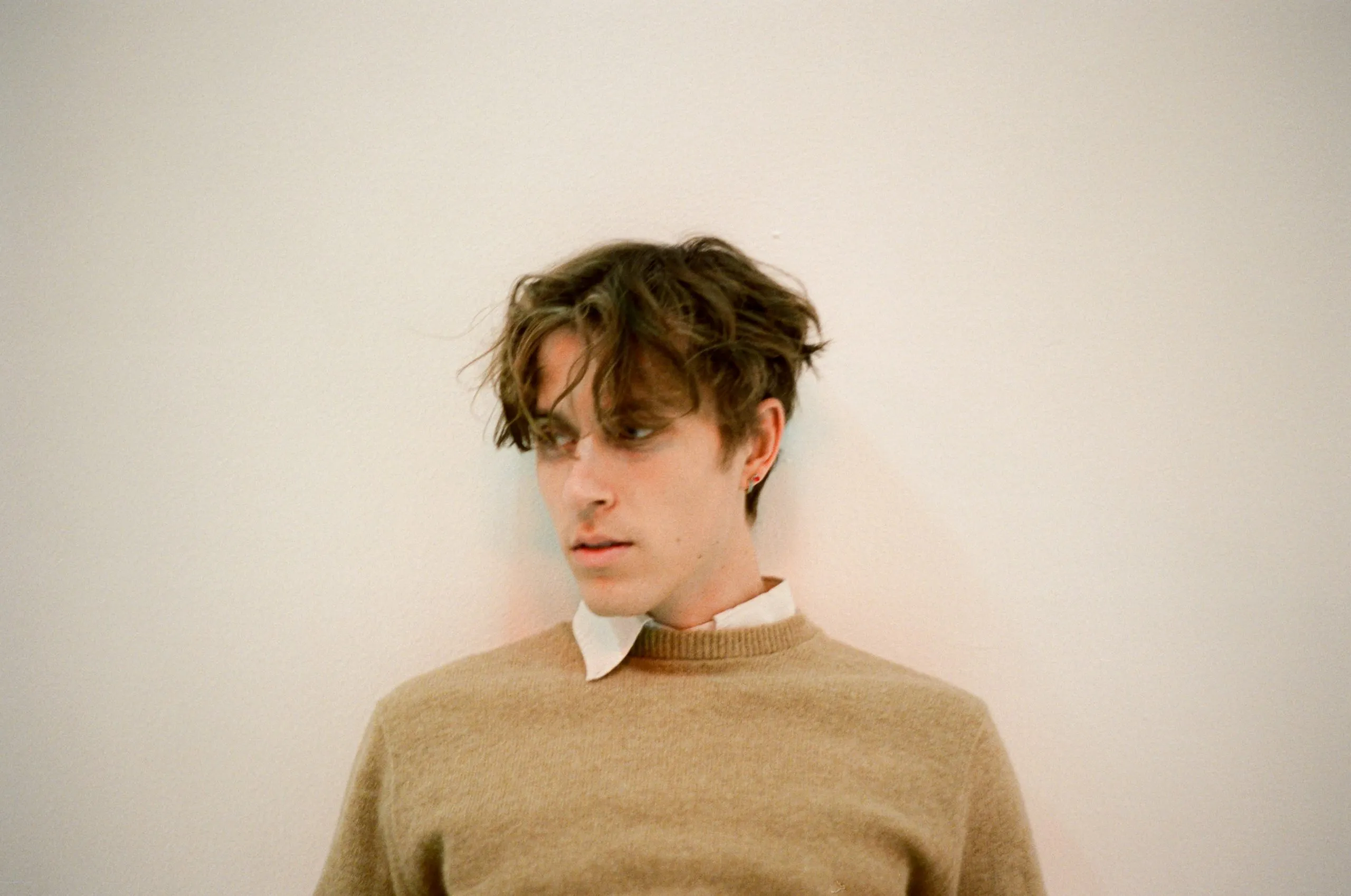 Dreamer Boy has dropped a brand new single, 'OVER EVERYTHING'