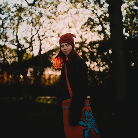 Bonnie Kemplay has shared a new single, 'Was It Obvious'