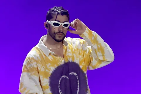 Bad Bunny has shared a new song ‘Gato de Noche’