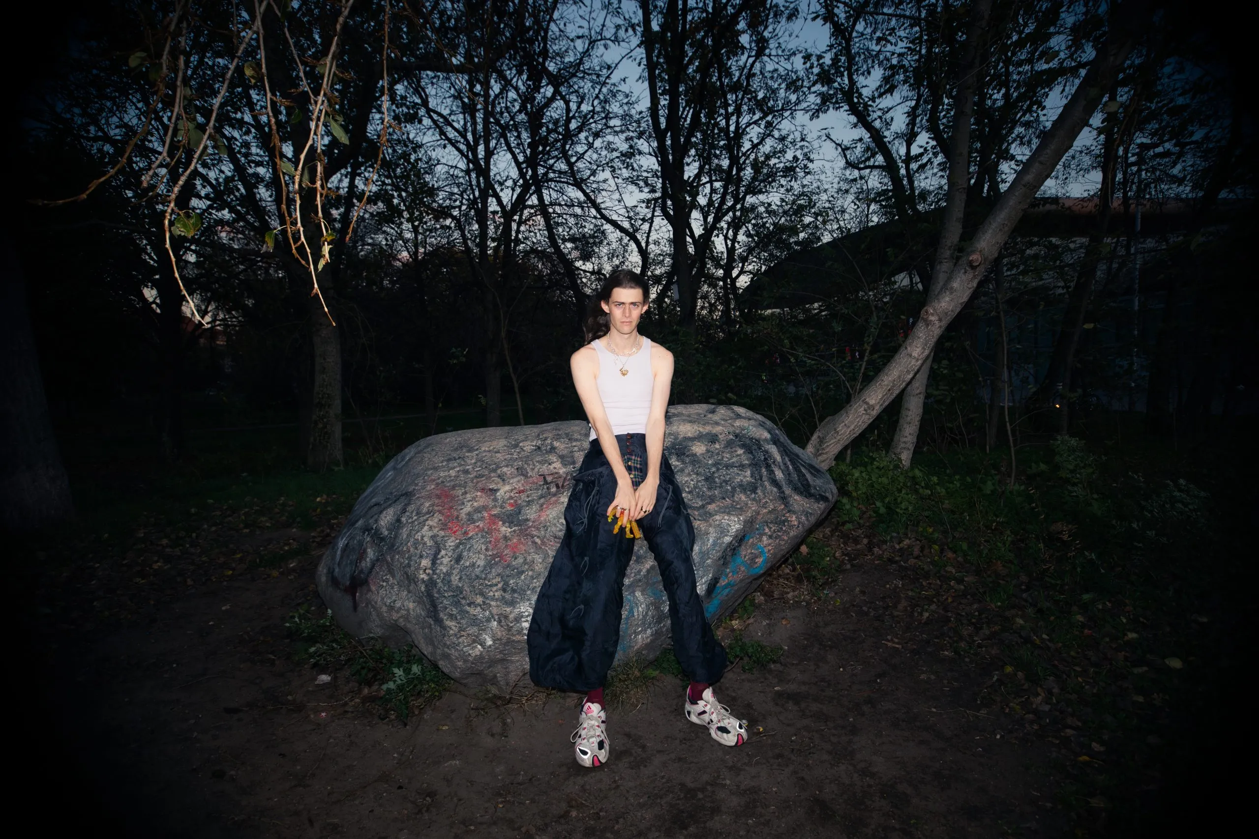 Former Blaenavon frontman Ben Gregory has announced his debut solo album, 'Episode'