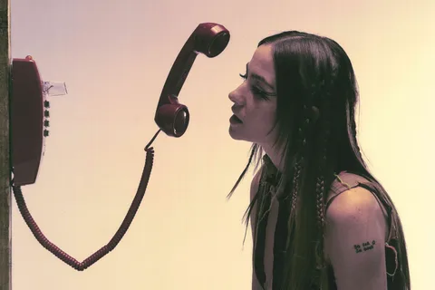 Biig Piig has recruited Deb Never for her new single, ‘Picking Up’