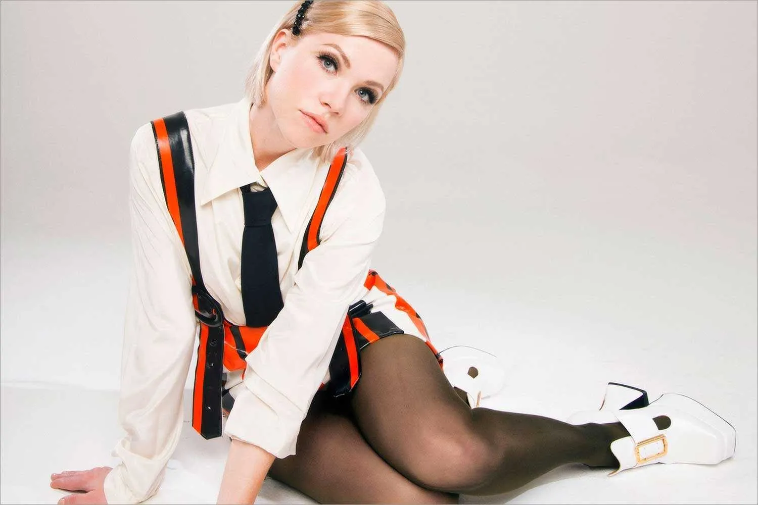 Carly Rae Jepsen is cryptically teasing something
