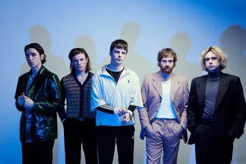 It's time for a heist in Fontaines D.C.'s new video for 'Roman Holiday'