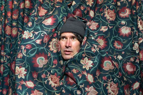 Gruff Rhys has released two new tracks, 'People Are Pissed' and 'Arogldarth'