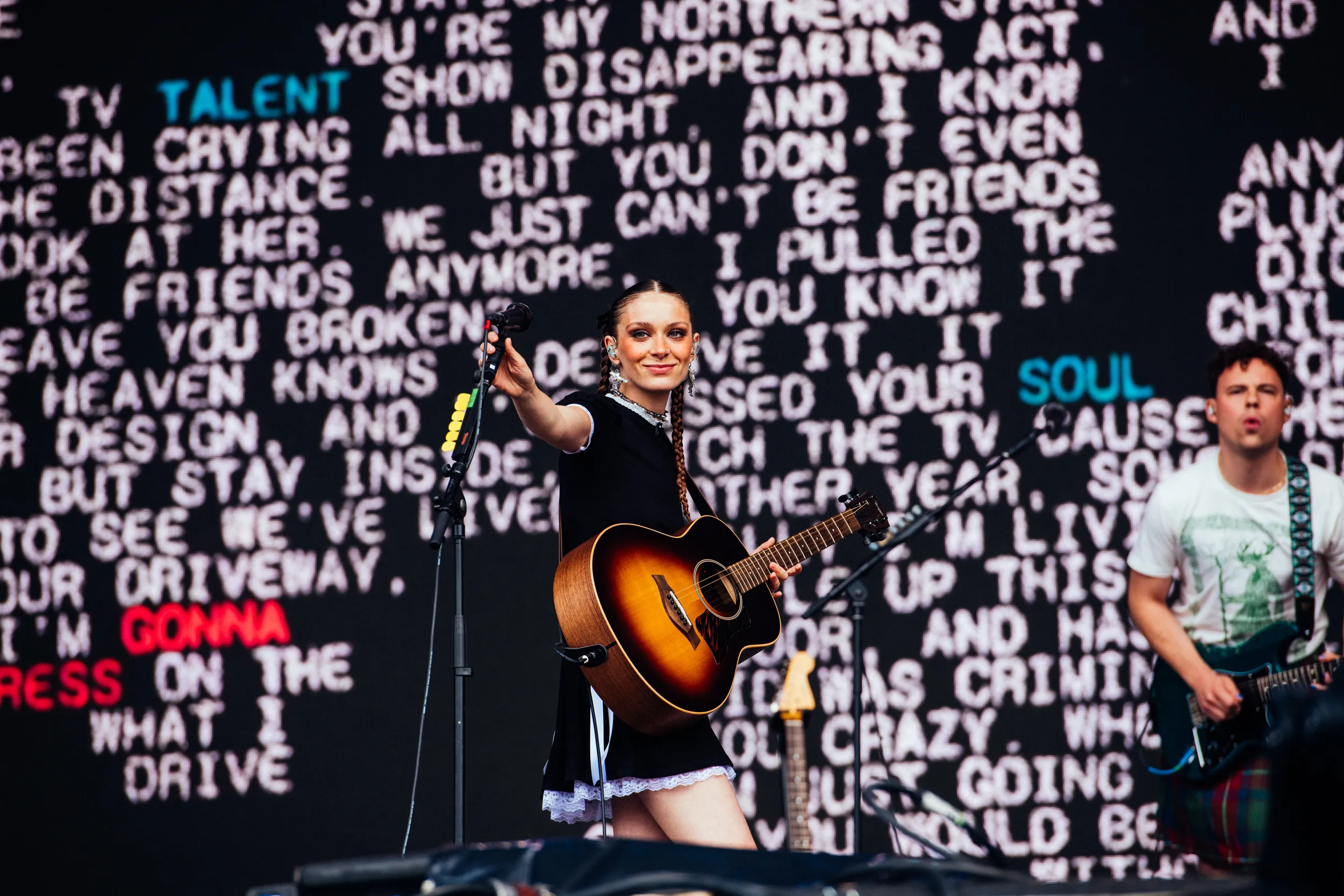 Holly Humberstone makes the sun come out with a set that shows huge promise at Reading 2023