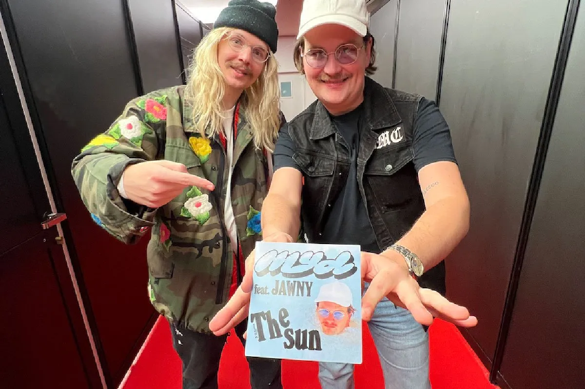 JAWNY has featured on a new version of a track by French indie-dance type Myd, 'The Sun'