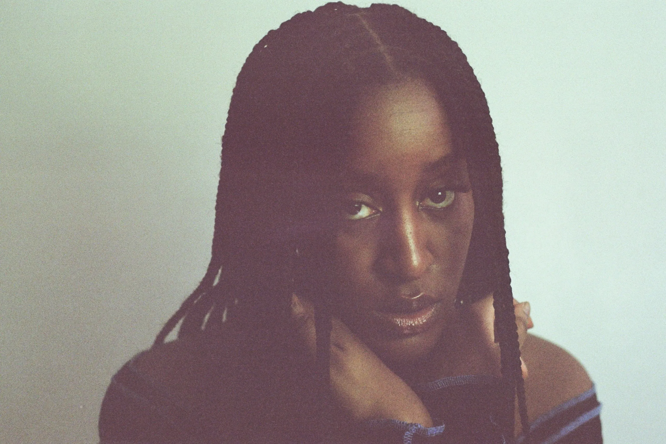 Mysie has shared a brand new track, ‘CTRL’, and announced a new headline show