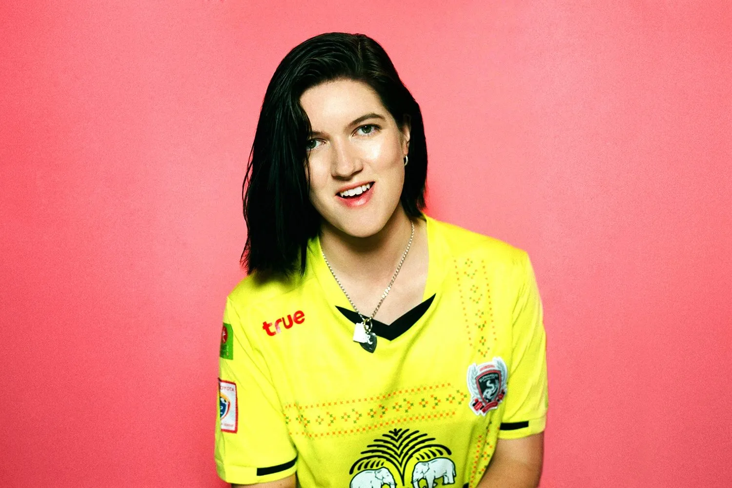 Watch The xx’s Romy mash up Harry Styles' 'As It Was' and Stormzy's 'FIREBABE' in the BBC Radio 1 Live Lounge