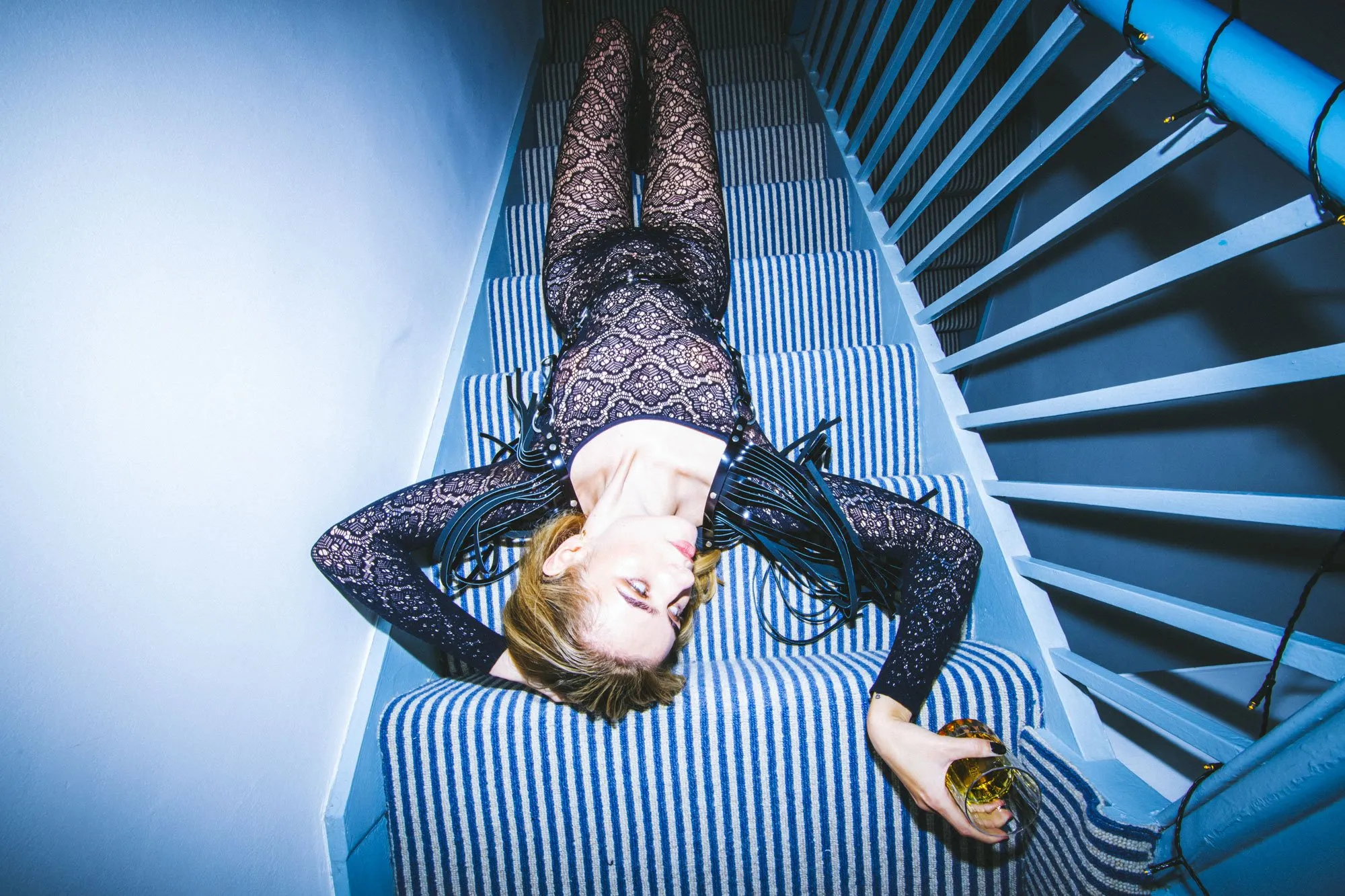 Rosie Carney has shared the second single from her new album 'i wanna feel happy', 'break the ground'