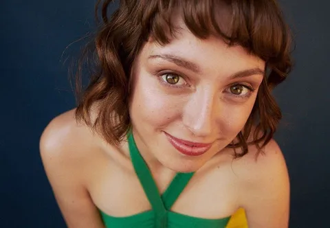 Stella Donnelly shares new single 'How Was Your Day?' - listen