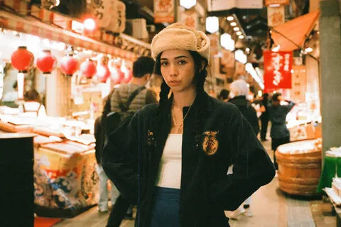 Wallice has released an introspective new single, ‘Japan’