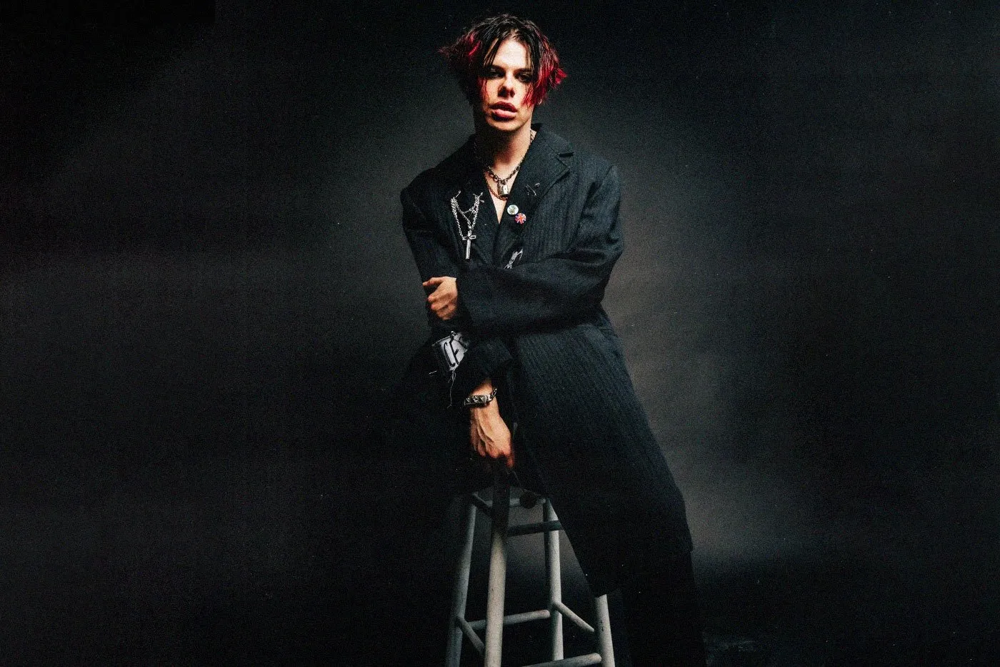 YUNGBLUD has announced a new self-titled album for this September