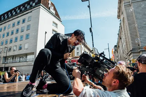 Yungblud's London Southbank video shoot for 'Don't Feel Like Feeling Sad Today' is shut down - photos