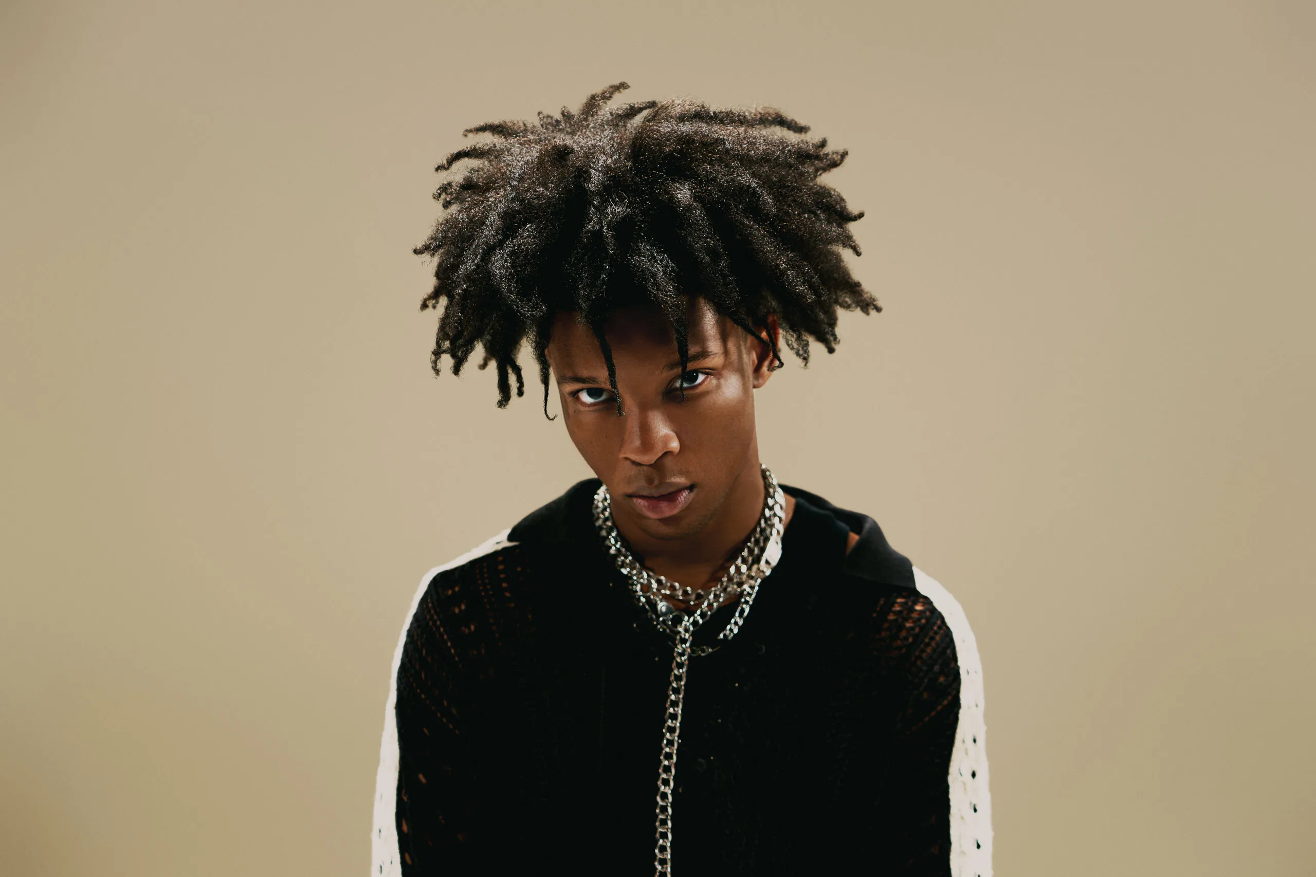 d4vd is celebrating the release of his 'The Lost Petals' EP with a new video for 'Rehab'