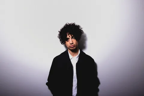 ericdoa has shared a brand new single, 'fool4love'