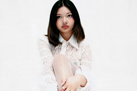 Lucy Tun has shared the final teaser track from her upcoming new EP - check out 'Diary'