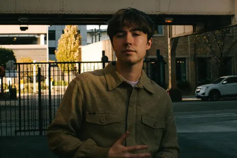 Matt Maltese has shared his new single 'Museum', feat. Sorry's Asha Lorenz